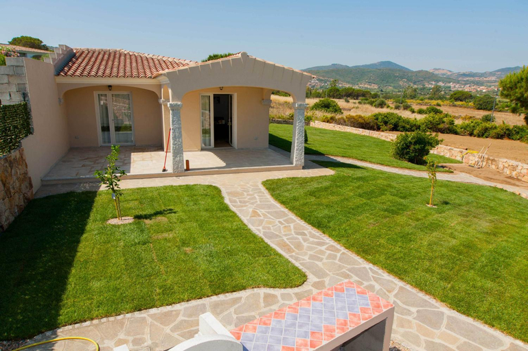 Exterior view 5, Villa Sant'anna, Nuoro