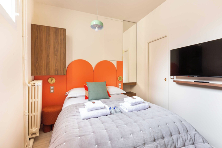 Room 5, Port-royal Residence - Charming Studio - 2P, Paris
