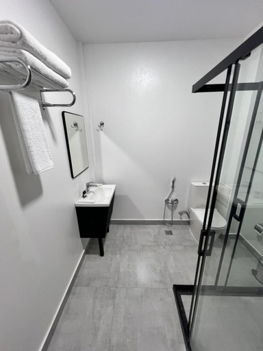 Shower 5, Marison Hotel Baku, Baku