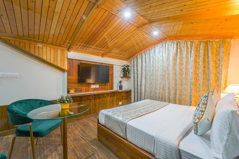 Bedroom 2, Singh's BnB by Lazygetaways, Shimla