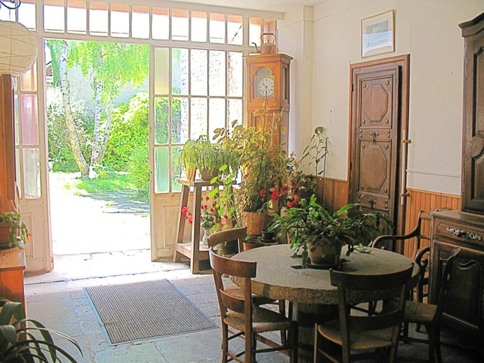 Others 5, Relais de Poste, Eure-et-Loir