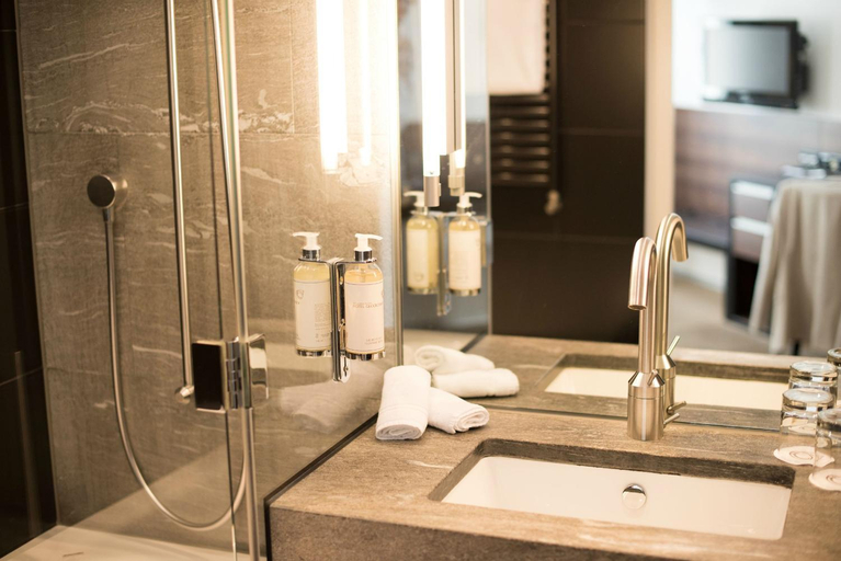 Bathroom 4, Hotel Glockenhof, Zürich