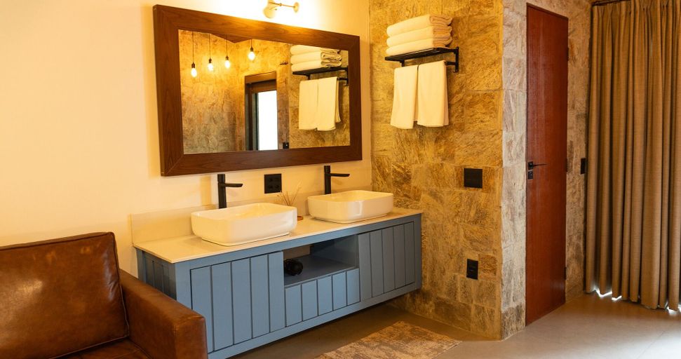 Bathroom 3, Gaia Hotelaria e Gastronomia, Teresópolis