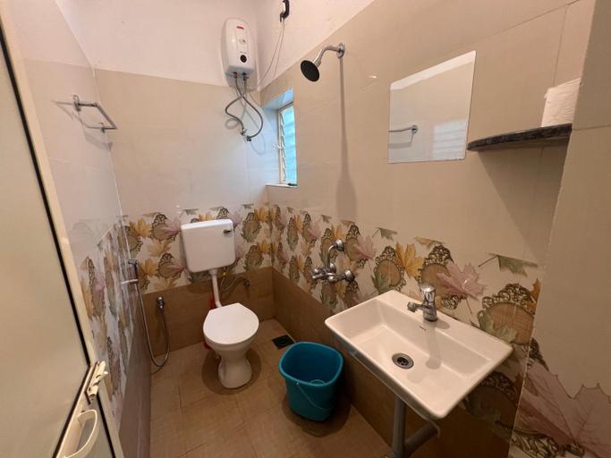 Bathroom 3, Beach River House, North Goa