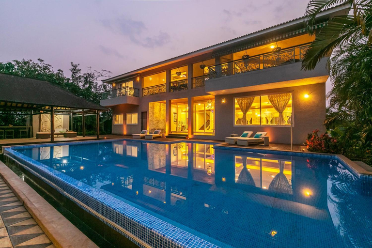 Sport & Beauty 2, StayVista's Umber Villa - 5BHK with Pet Friendly & Private Pool, Raigarh