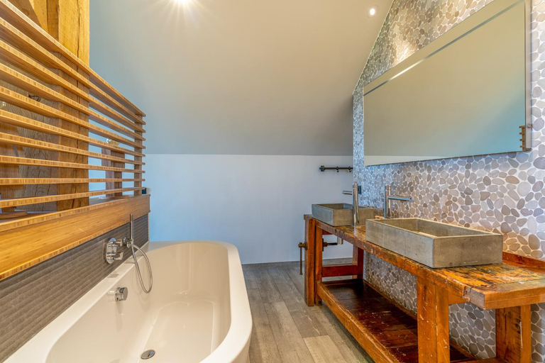 Bathroom 3, Buytenplaats Villa 193, Texel