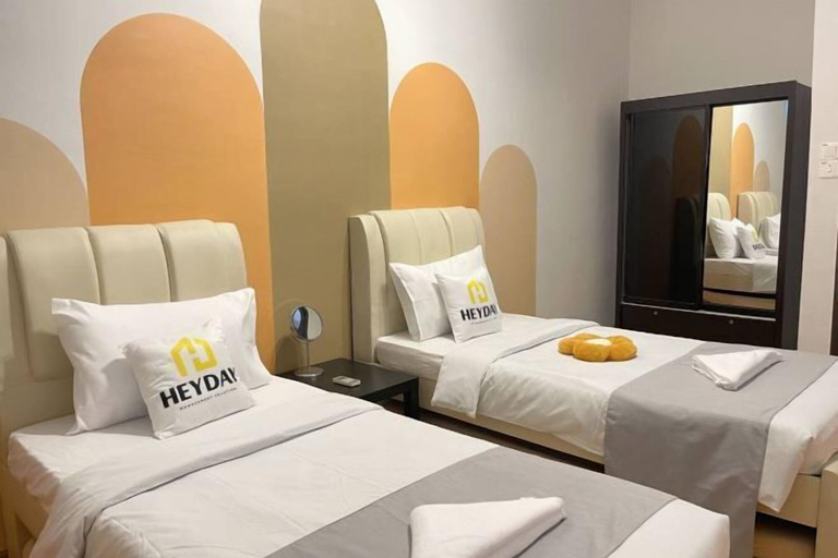 Spa, Danga Bay Seaview Pool Table Royal Strand 4R4B, Johor Bahru