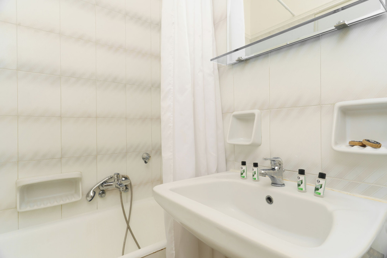 Bathroom 3, Eleana Hotel, Ionian Islands
