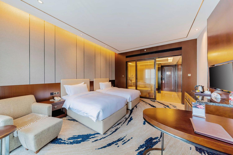 Bedroom 3, Ramada By Wyndham Huizhou South, Huizhou