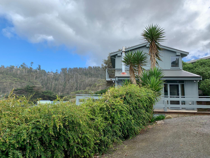 Exterior & Views 1, The Surf Shack Holiday House, Colac-Otway - South