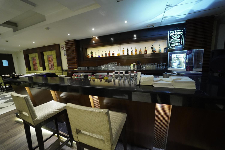 Food & Drinks 5, HOTEL WESTERN COURT, Chandigarh