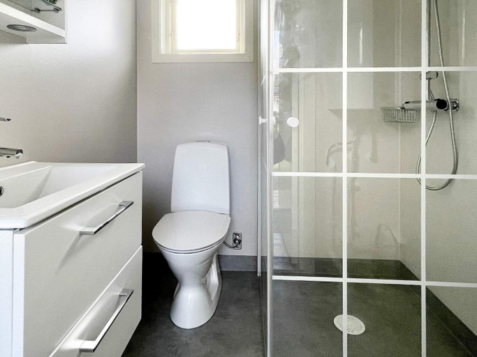 Bathroom, Coastal House with Guest Cottage, Mönsterås