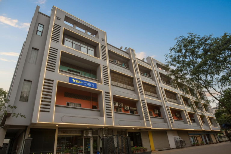 Exterior & Views 1, Hotel Seven Hills Inn, Mumbai Suburban