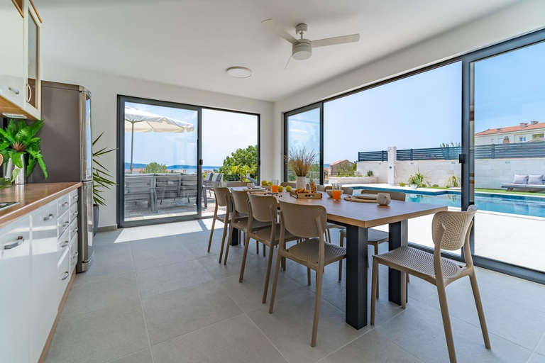 Kitchen 4, Villa Marisa with 51sqm pool, 5 bedrooms, gym, Kaštela