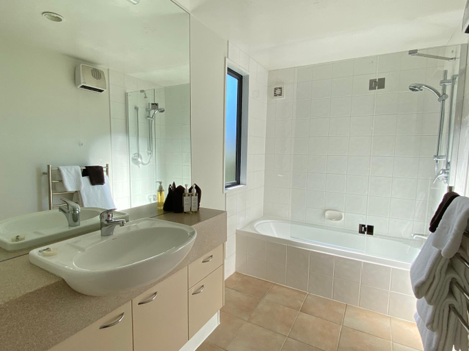 Bathroom, *** LAKE VILLA 467 ***, Hurunui