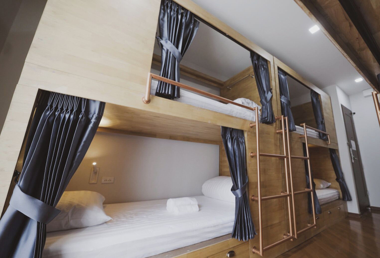 Bedroom 4, Poshtel 56, Khlong San