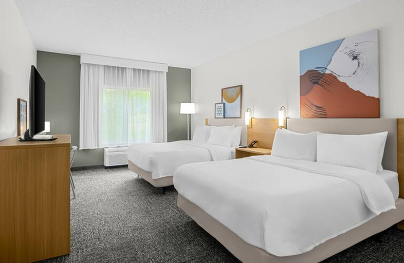 Bedroom 3, Spark by Hilton Traverse City, Grand Traverse