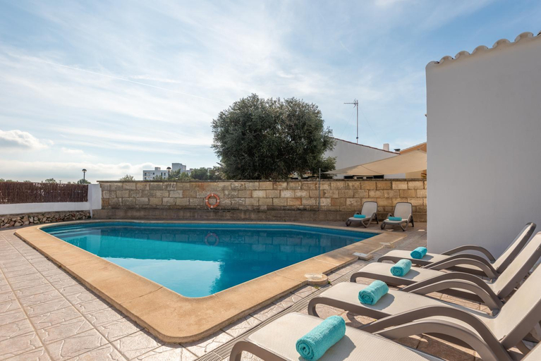 Sport & Beauty 2, Villa Menurka II, Baleares
