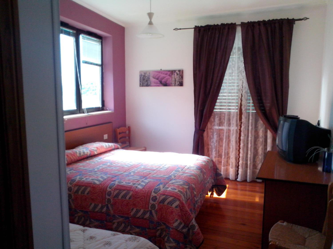 Bedroom 2, Hotel Turano, Rieti