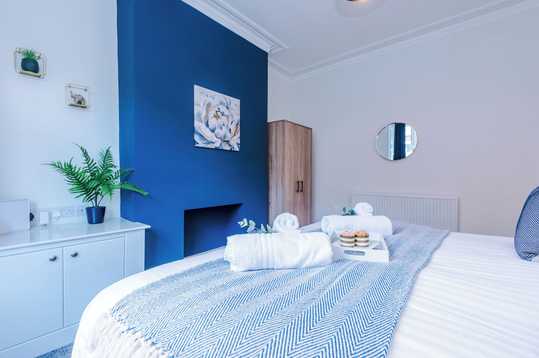 Room 3, 129 Walthall St Crewe, Cheshire East