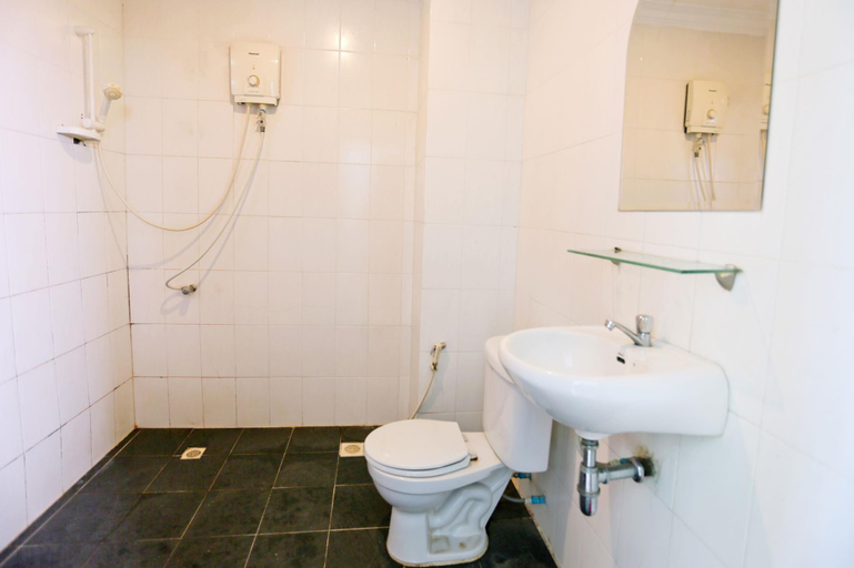 Bathroom, The Backpacker Hostel, Siem Reap