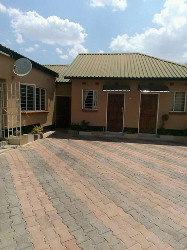 Exterior & Views 5, Mwayose Lodge, Lusaka