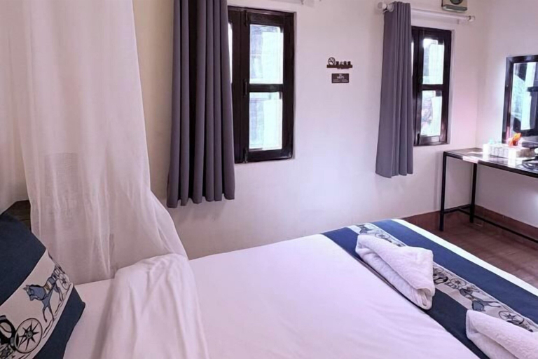 Room 5, Manotemple Guesthouse, Luang Prabang