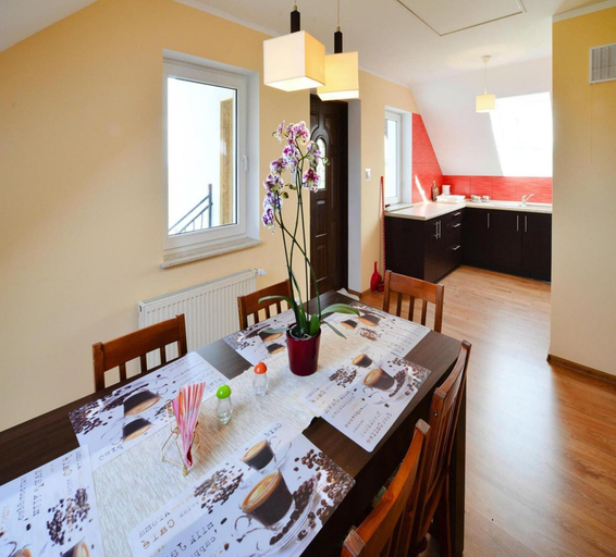 Dining 4, Holiday Apartment, 2 Bedrooms, Garden, Bicycles, Kołobrzeg