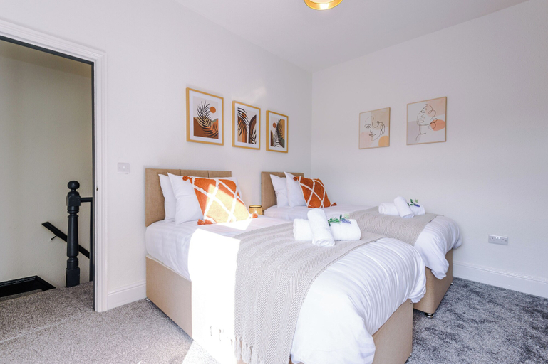 Room 1, 129 Walthall St Crewe, Cheshire East