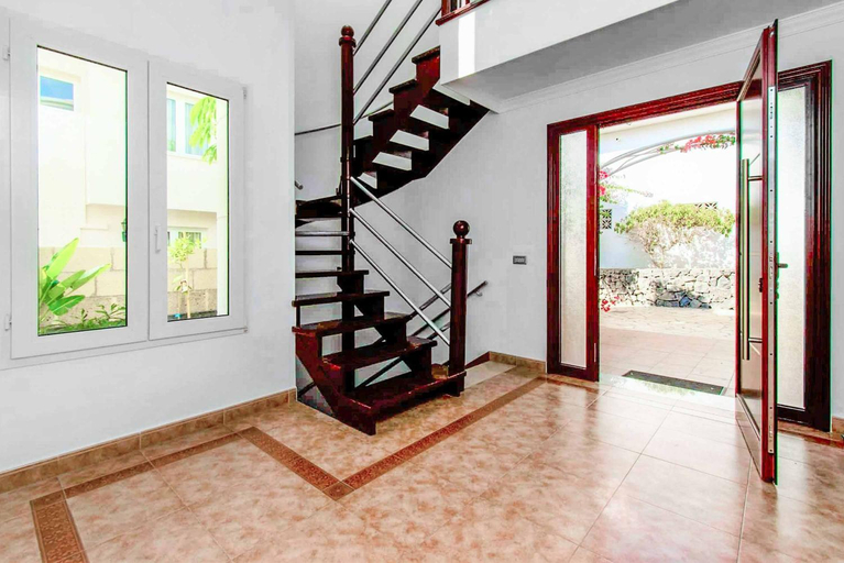 Others 5, Villa Pandora, Santa Cruz de Tenerife