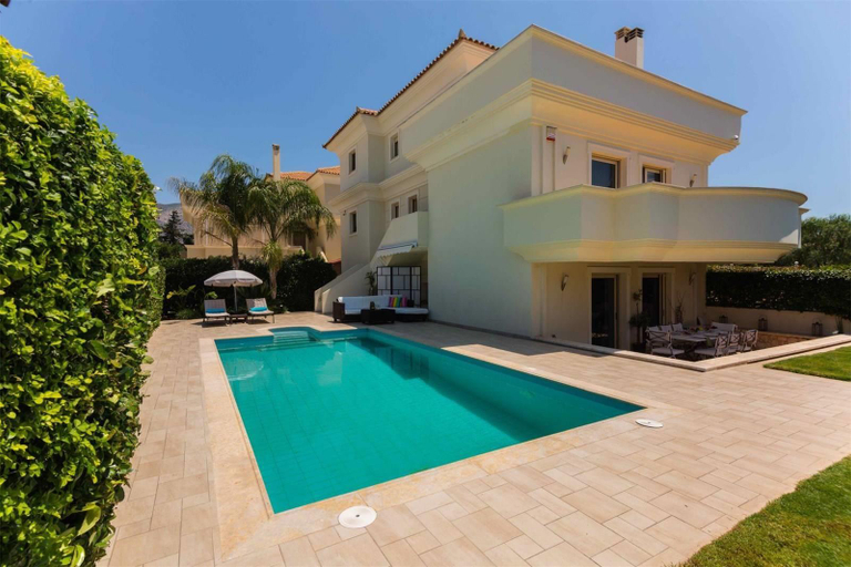 Sport & Beauty 2, Guest apartment within a villa in Lagonissi, Attica