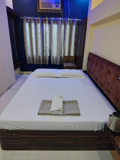 Bedroom 3, Khushi Paying Guest House, Varanasi