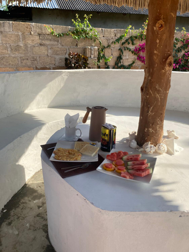 Food & Drinks, Habibi B&B, Kati