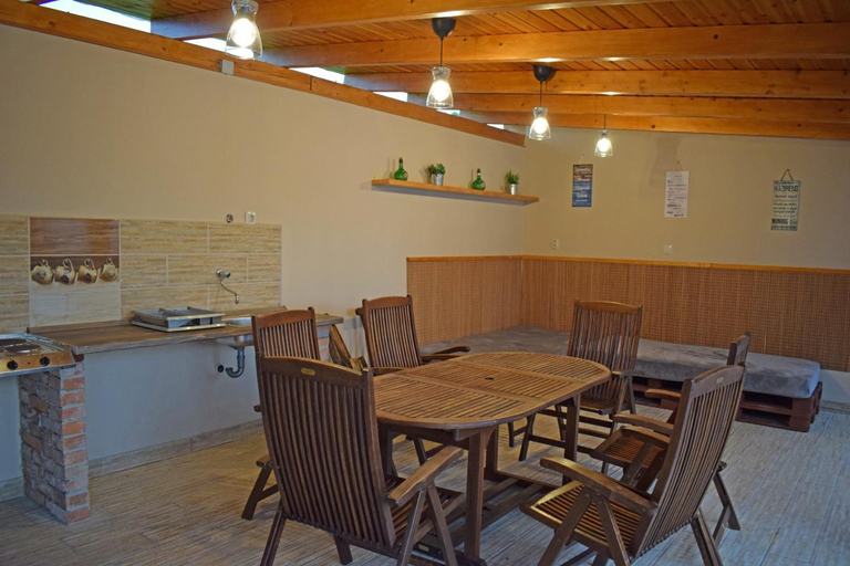Others 4, Tunderfatyol vendeghaz, Heves