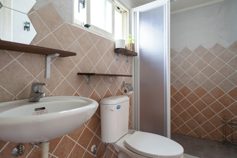 Bathroom 3, Bali Slow, Yilan