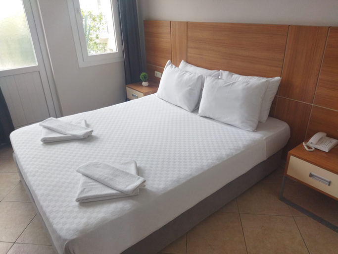 Bedroom 5, Akdeniz Beach Hotel, Fethiye