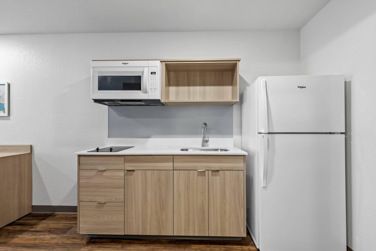 Others 5, WoodSpring Suites St Peters-OFallon, Saint Charles