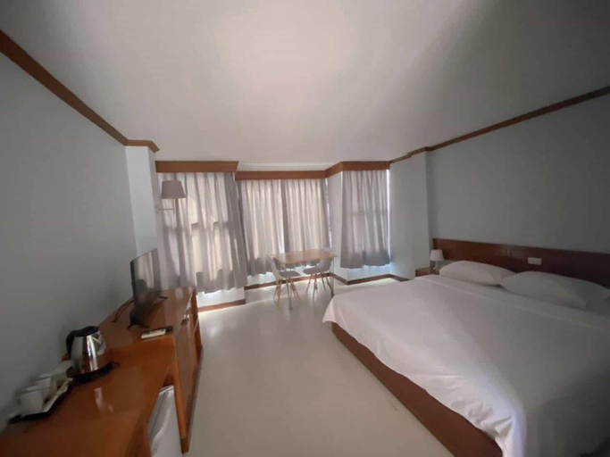 Bedroom 2, NARAIGRAND HOTEL, Chai Badan