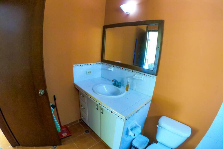 Bathroom 3, Magnifica y comoda Villa 85 a 100 mts del Mar, Celestún