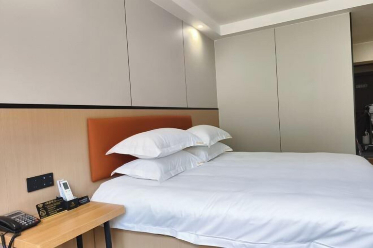 Room 2, Hongshi Road Branch, Linyi