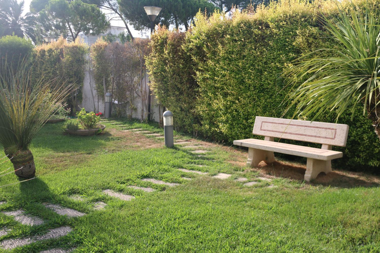 Others 5, Villa Andrea, Bari