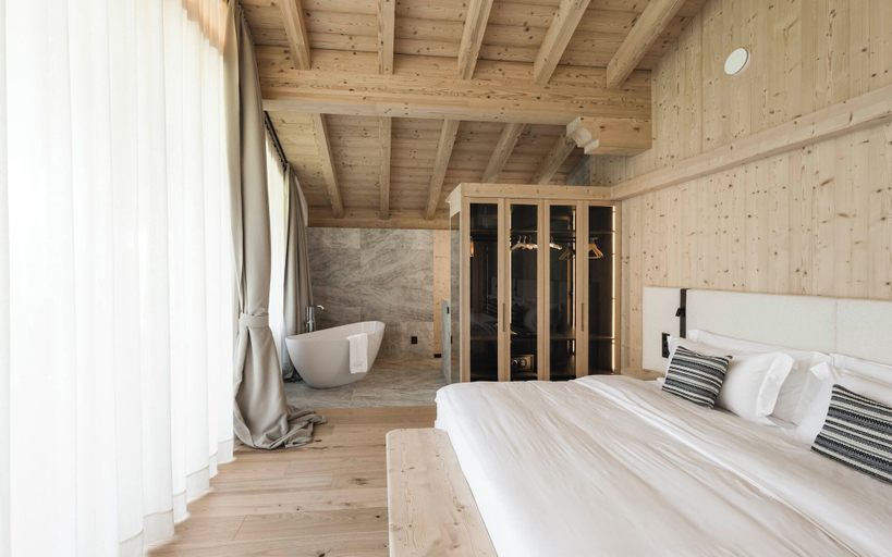 Bedroom 2, Muliné Lodge, Bolzano