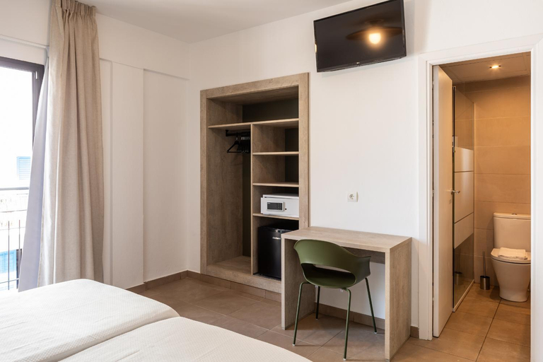 Bedroom 2, Hostal Alicante San Antonio, Baleares