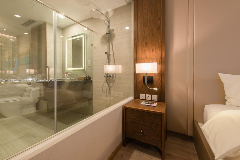 Bathroom 5, HD Panorama Nha Trang Free Pool & Gym Apartment, Nha Trang
