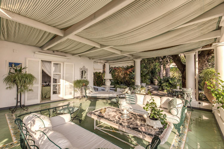 Others 5, Villa Prestige '50, Napoli