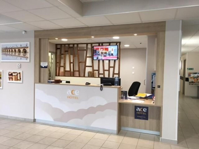 Public Area 3, ACE Hôtel Paris Sud Villabe, Essonne