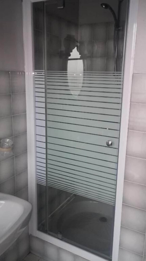 Bathroom 4, Le refuge du ptit Fischer, Orne