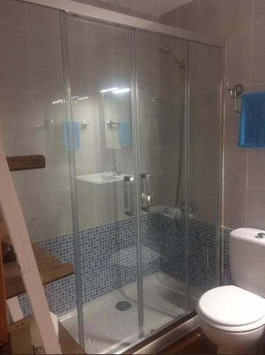 Bathroom, Patio 1, Castellón