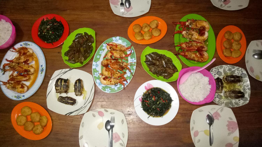 Food & Drinks 5, gery watukarung surfcamp, Pacitan