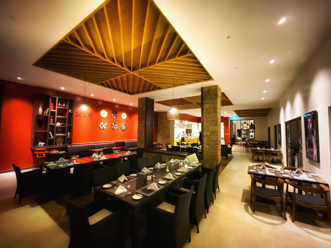 Restaurant, Maiyan Resort, Kieni